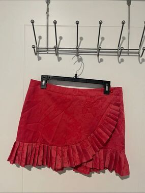 Guess Collection Y2K Pink Floral Design Pleated Mini Skirt Feminine 2000’s